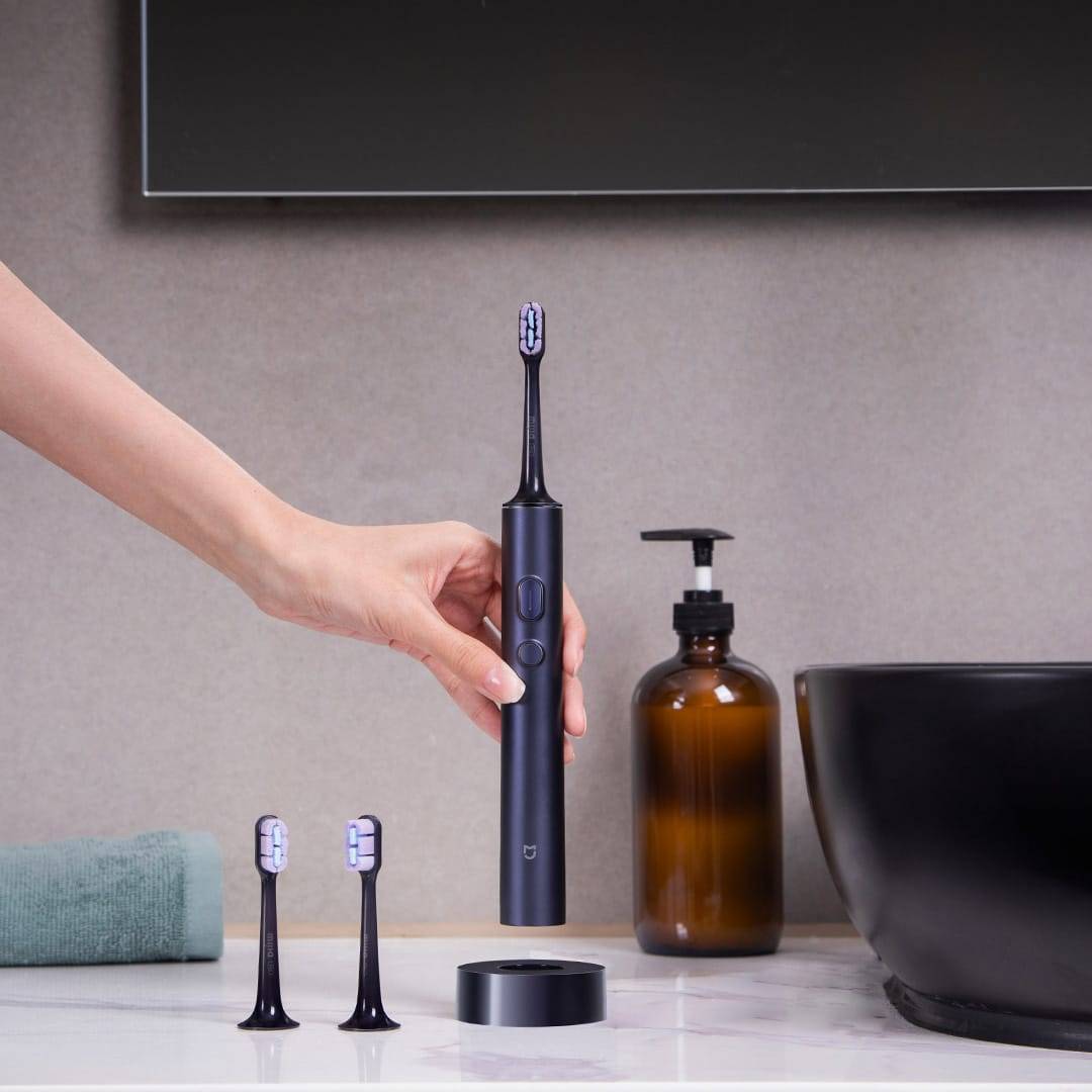 Xiaomi T700 Electric Toothbrush with Smart LED Display Multiple Power Adjustments and Ultra Soft Bristles