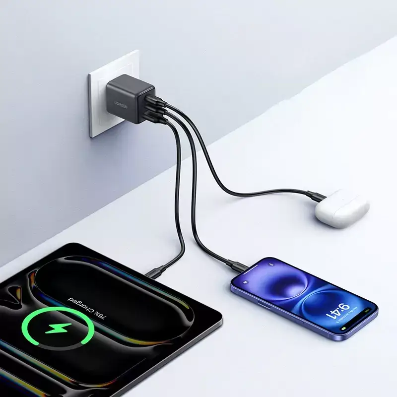 UGREEN X515 30W GaN Fast Charger with 3 Ports PD 3.0 Dual USB-C + USB-A – 55476