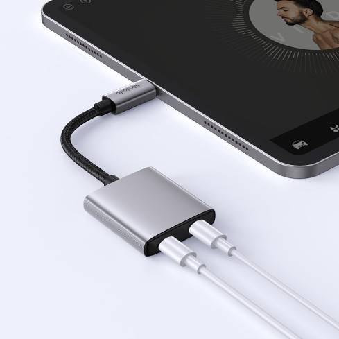 Mcdodo CA-5570 2-in-1 USB-C to Dual USB-C Audio Adapter