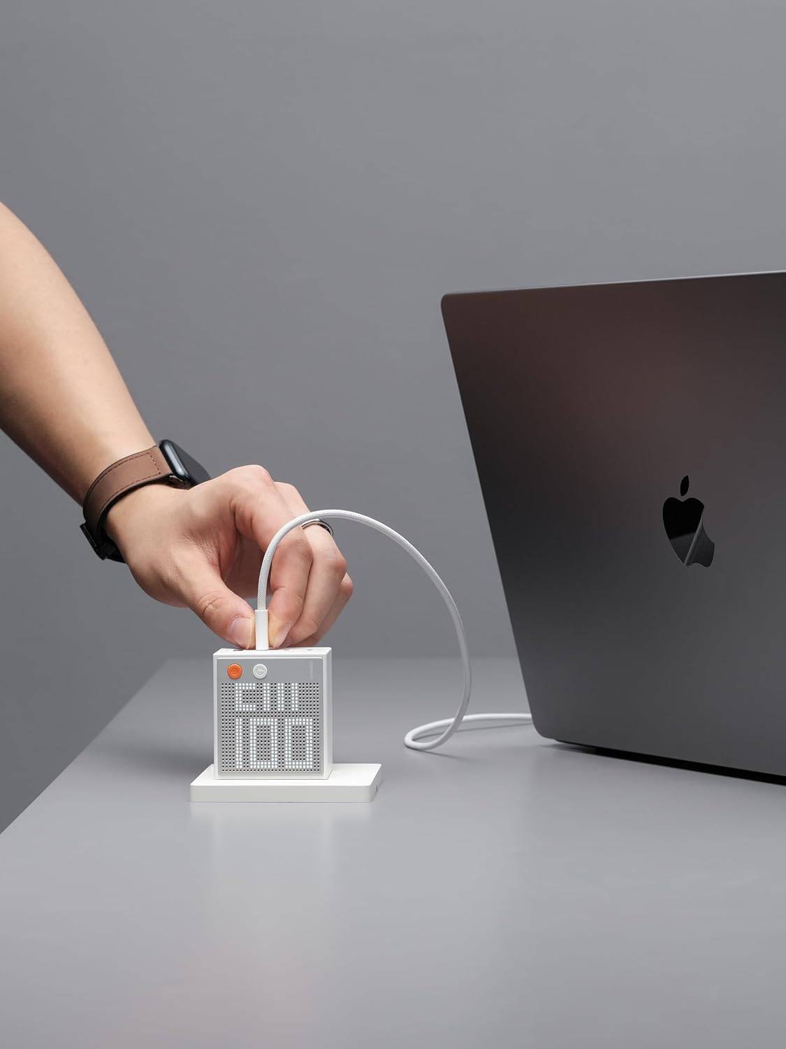 SHARGE Pixel S1E 100W GaN USB-C Charger 4-Port Fast PD 3.0 Charging with Dot-Matrix Display 