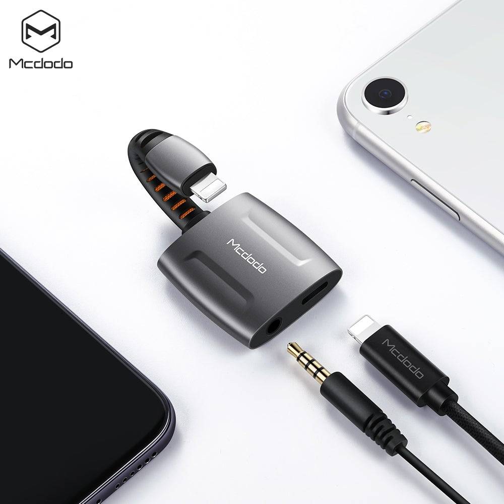 Mcdodo CA-6340 Lightning to Lightning & 3.5mm AUX Audio Adapter Cable