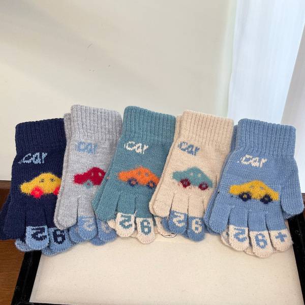 Cute woolen Hand gloves for babies Cute woolen Hand gloves for babies