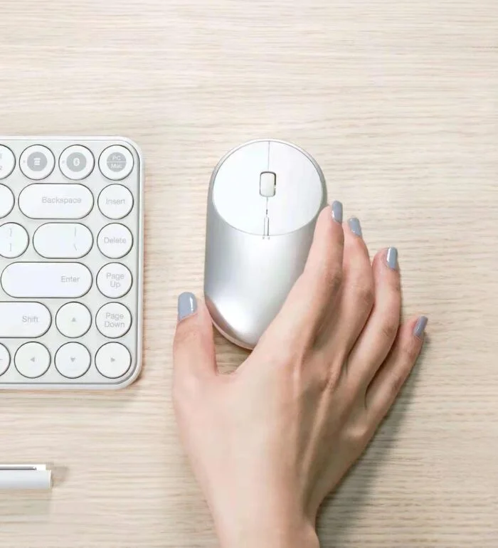 Xiaomi Portable Mouse 2 with USB receiver and packaging