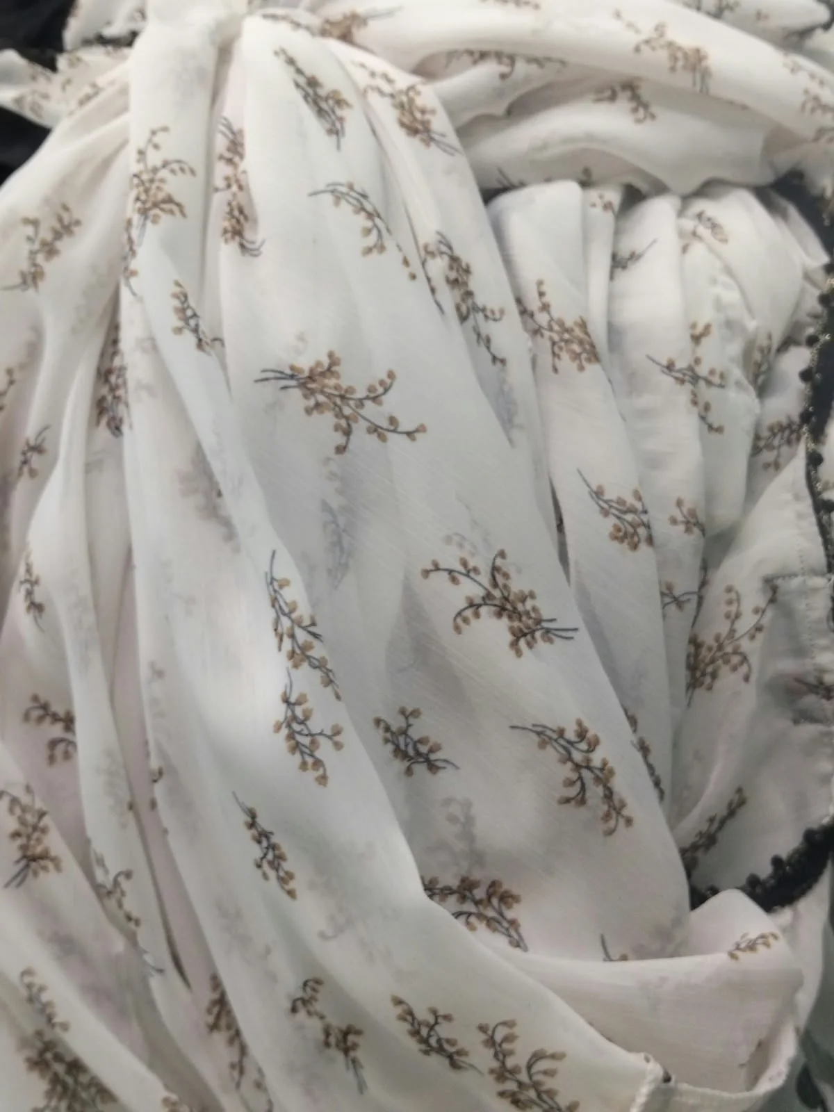 Srug Off White Print 3