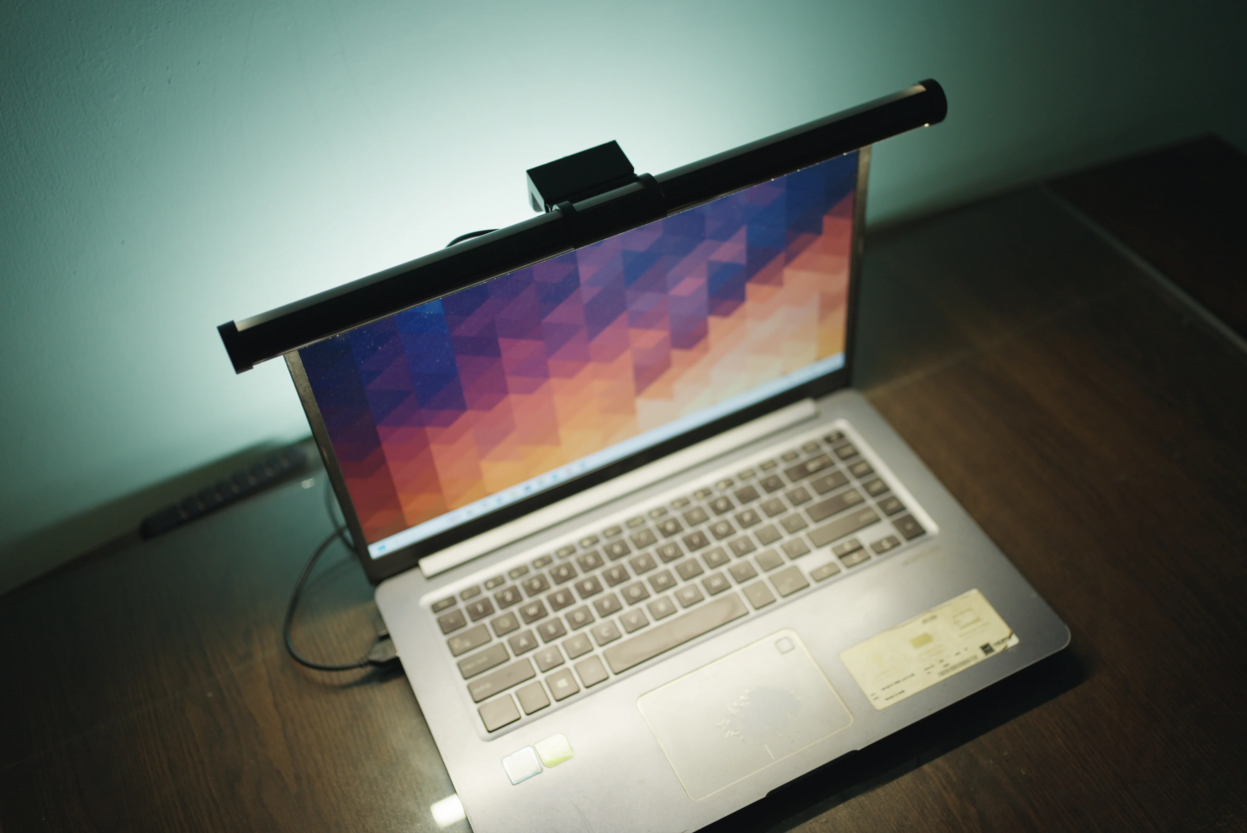 Budget-Friendly ARGB Monitor LightBar Budget-Friendly ARGB Monitor LightBar
