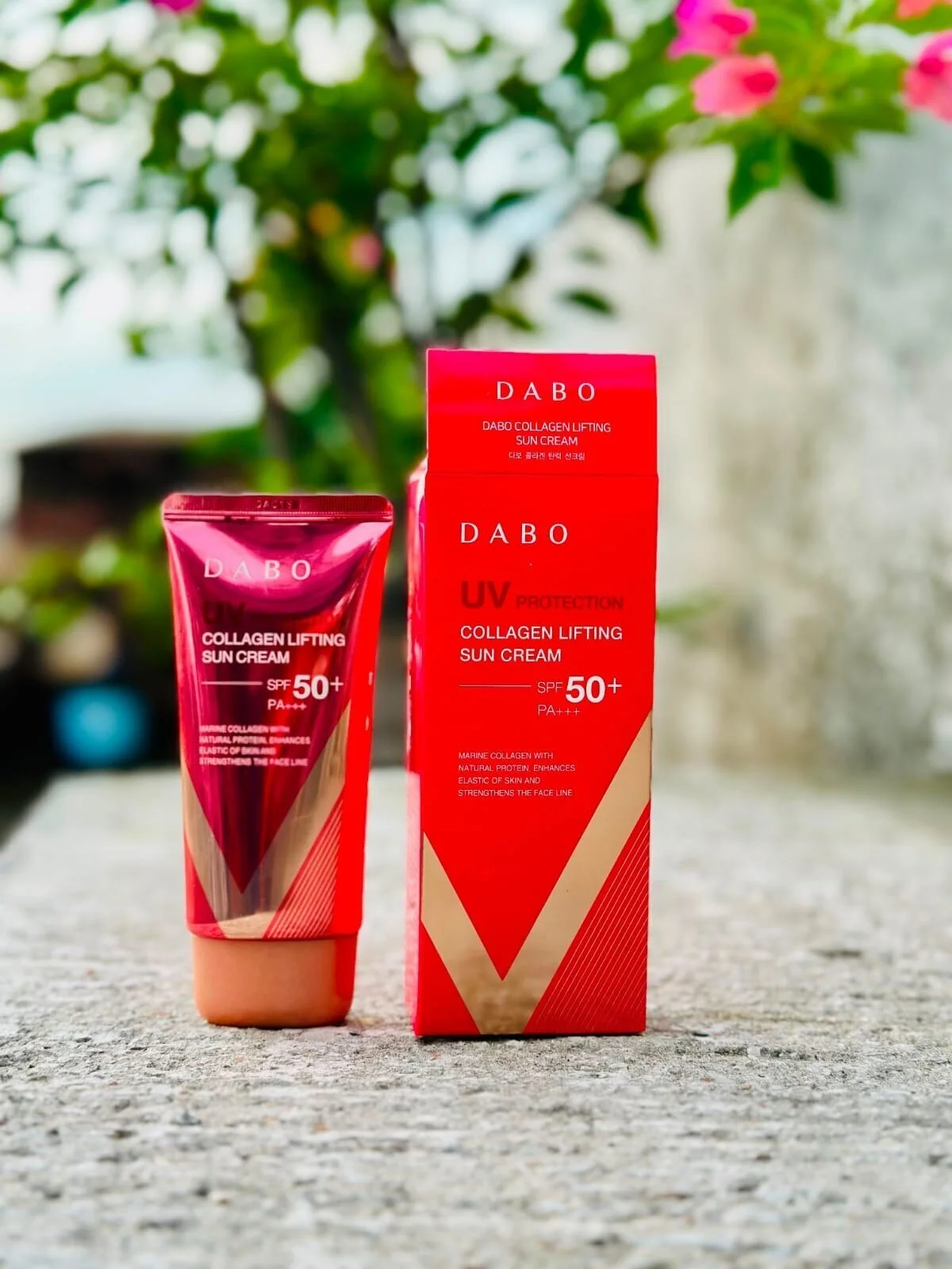 Dabo UV Protection Collagen Lifting Sun Cream SPF50+ PA+++ (70ml) Dabo UV Protection Collagen Lifting Sun Cream SPF50+ PA+++ (70ml)