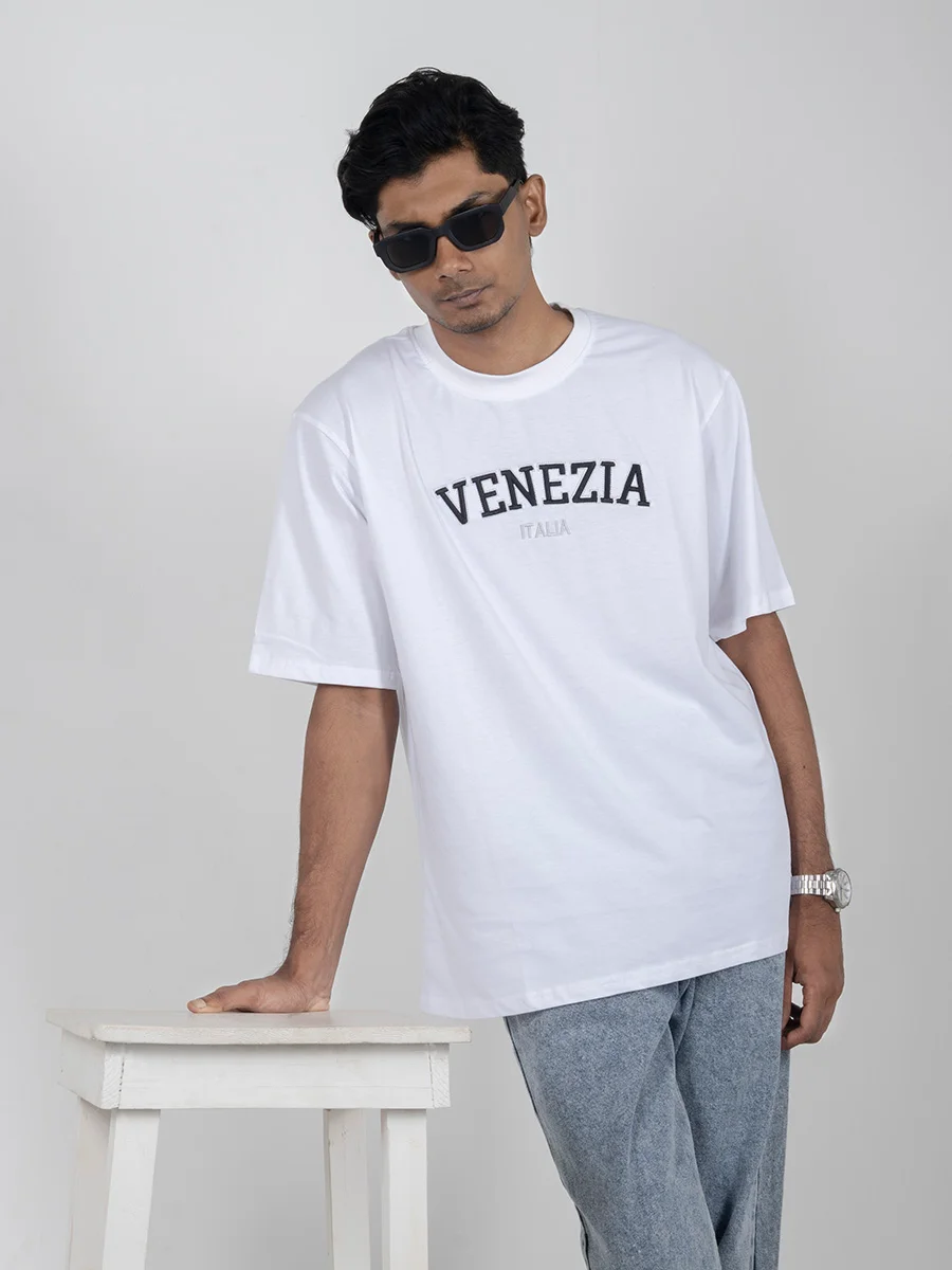  White drop shoulder t-shirt 