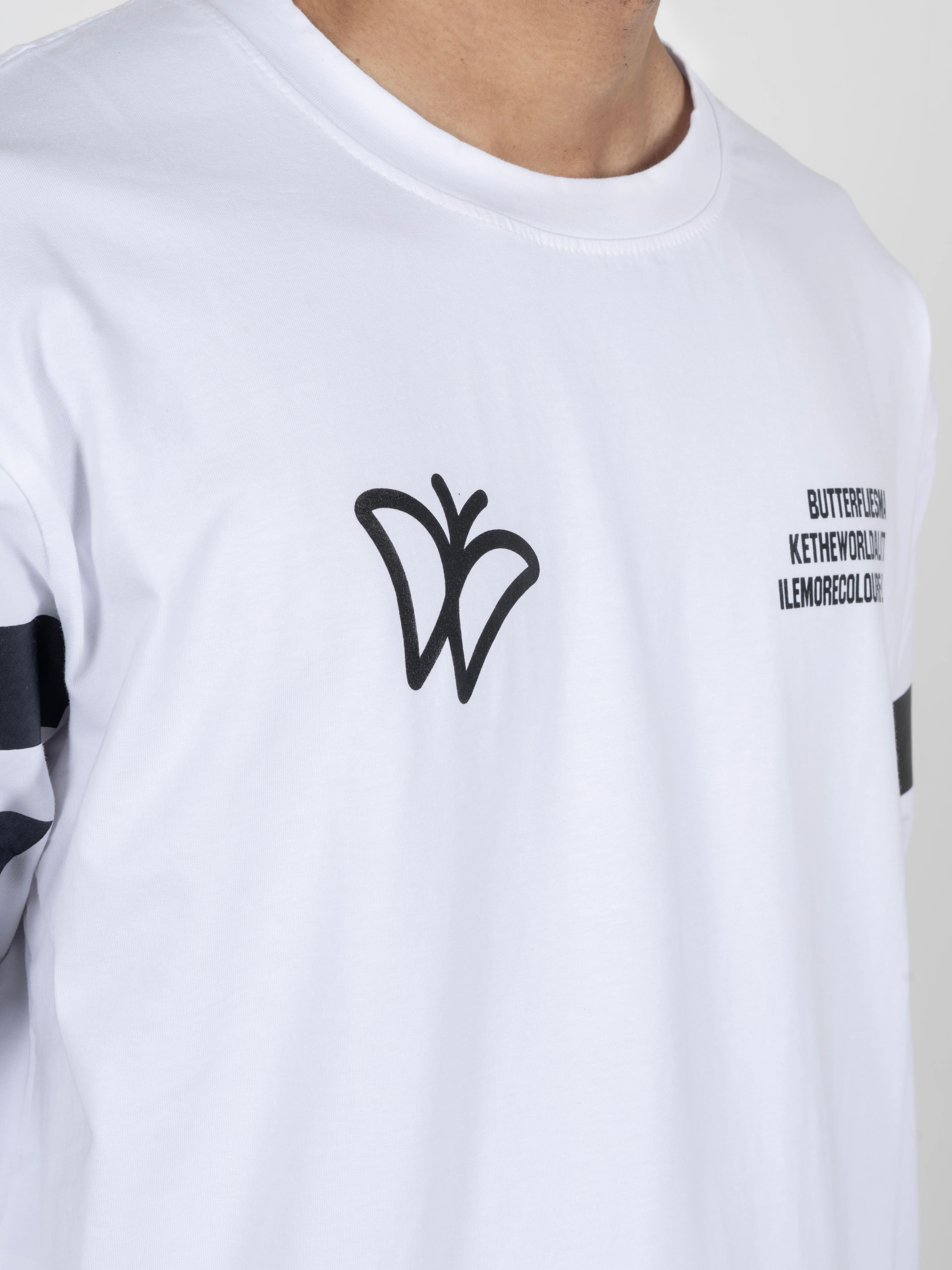 White drop shoulder t-shirt 