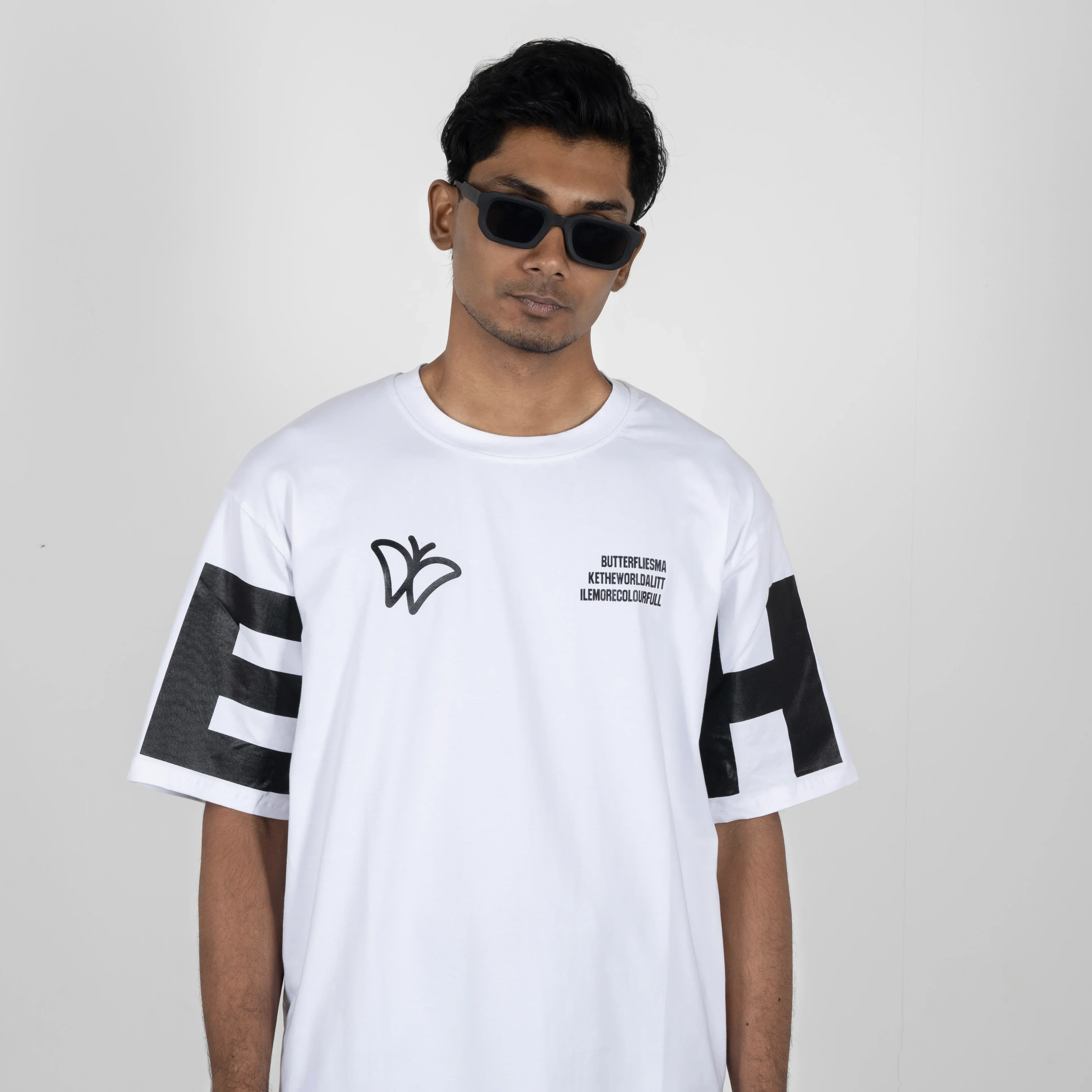 White drop shoulder t-shirt 