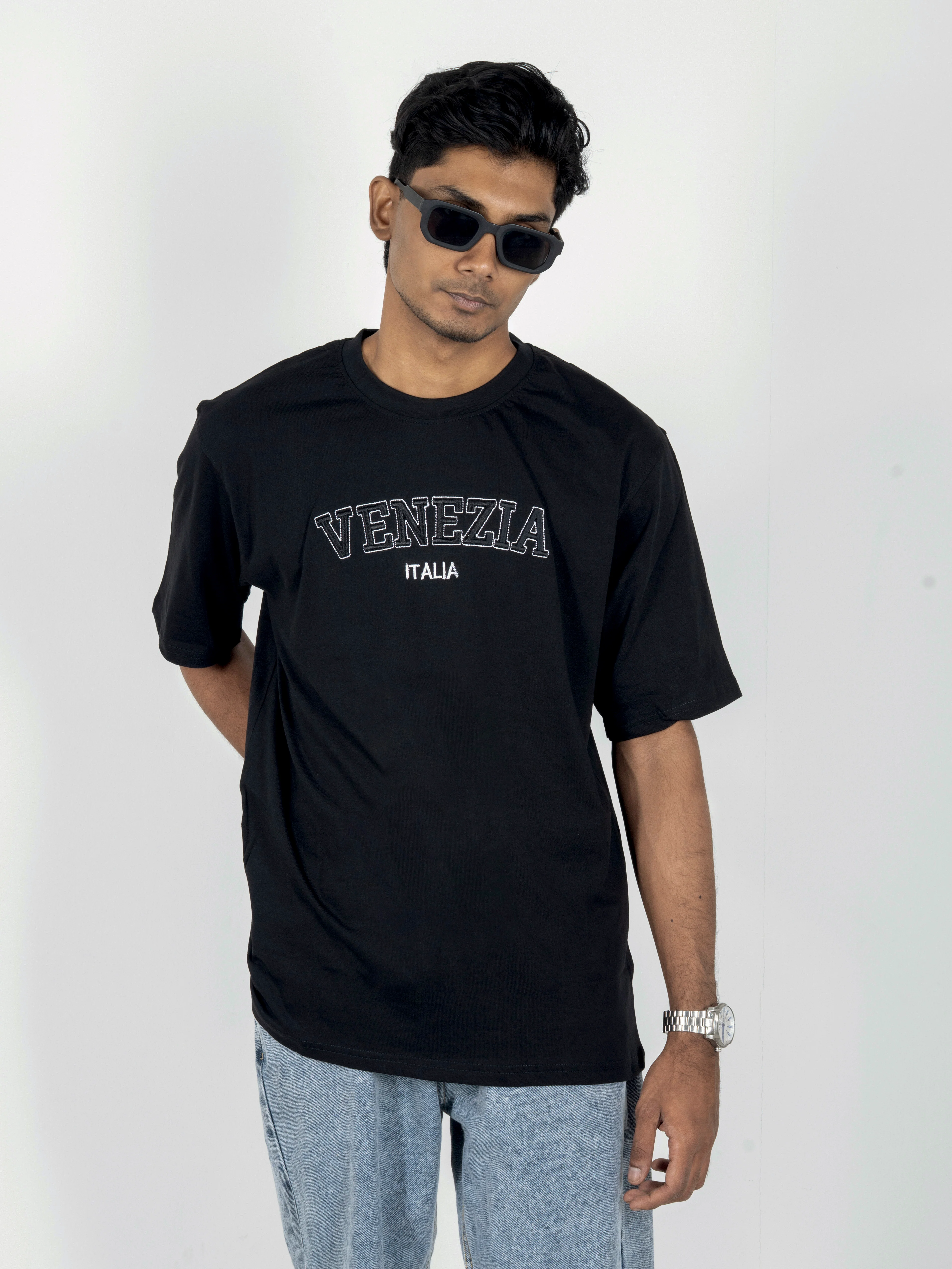 Drop shoulder t-shirt  
