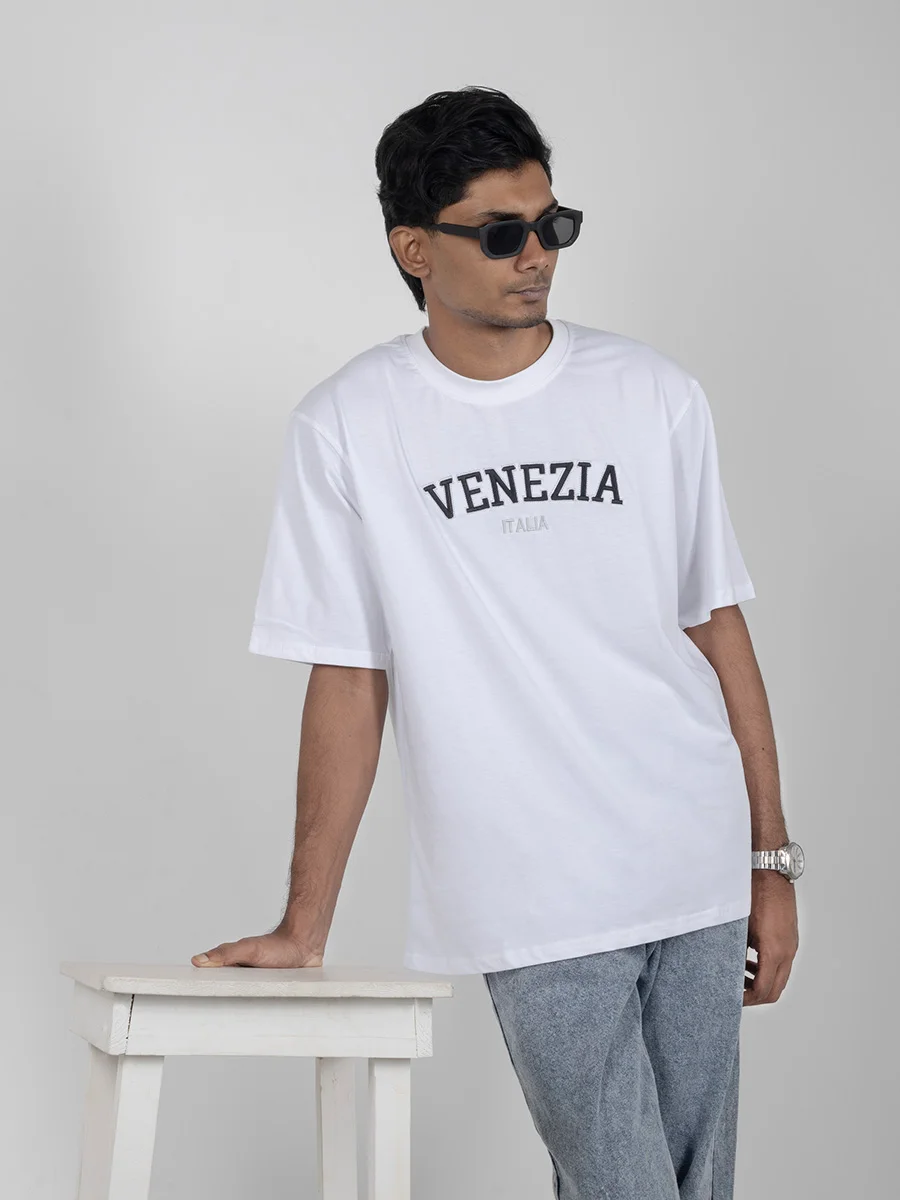  White drop shoulder t-shirt 