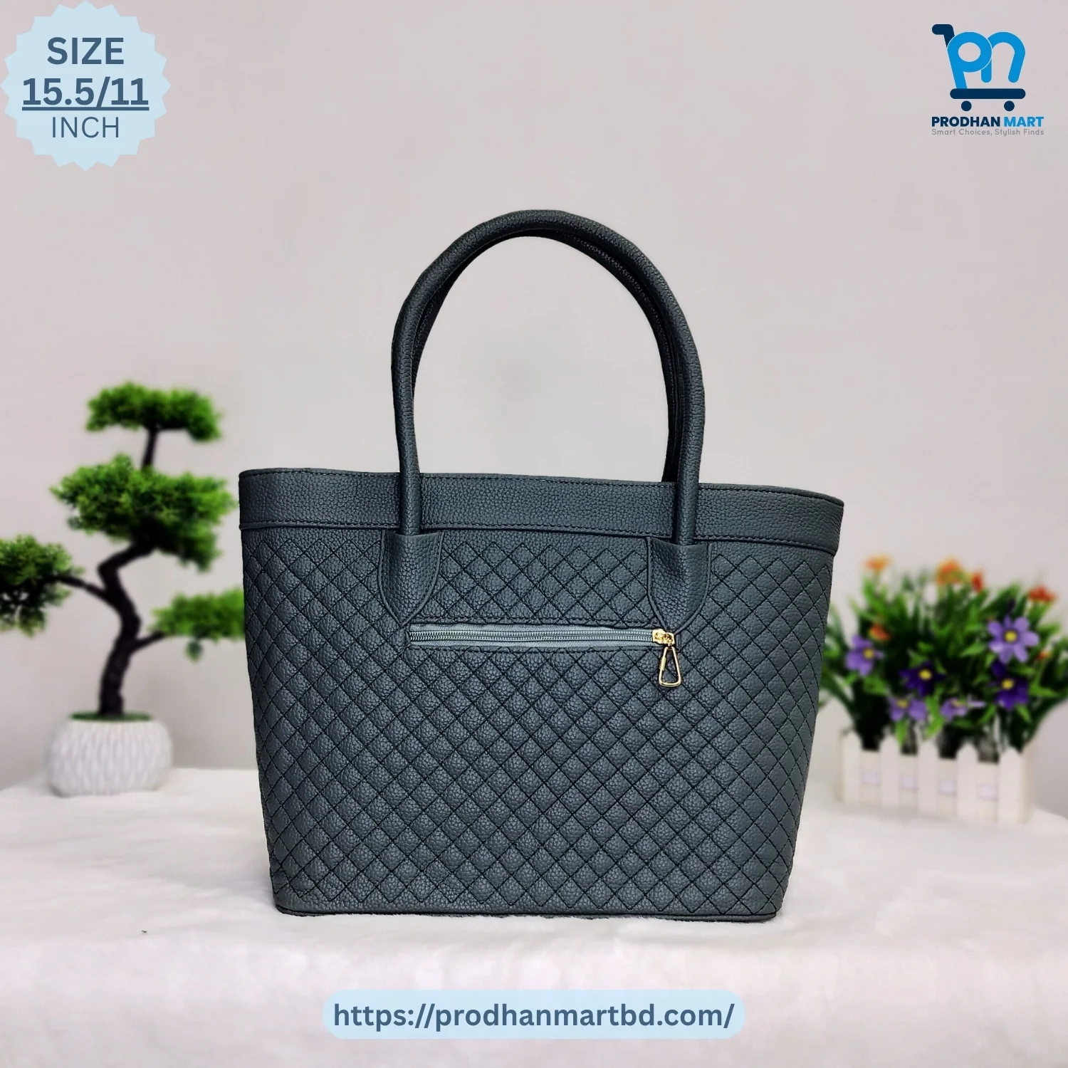 Luxury Quilted Tote Bag (Green Color) Luxury Quilted Tote Bag (Green Color)