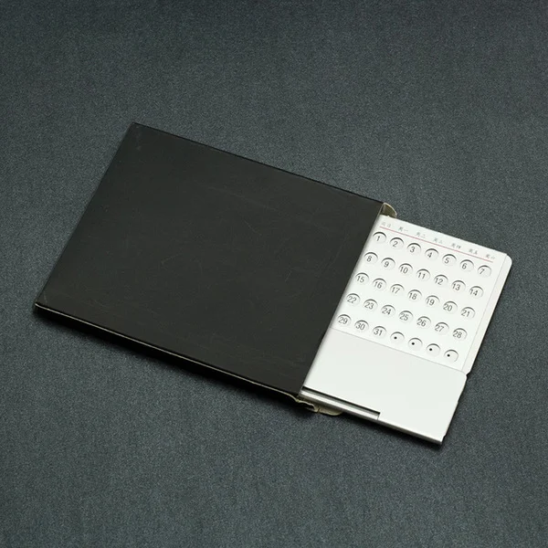 Creative Perpetual Desk Calendar Creative Perpetual Desk Calendar