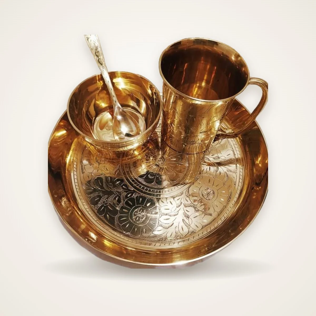 পিতলের রাজকীয় সেট (প্লেট, বাটি, চামচ ও বড় মগ)