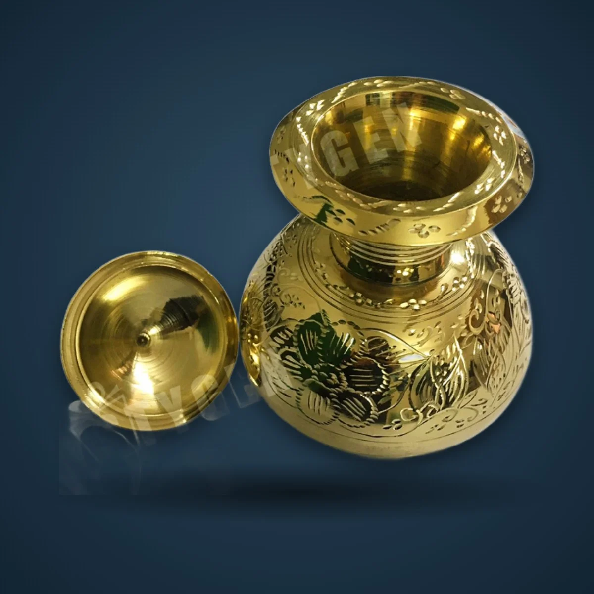 পিতলের ঐতিহ্যবাহী নকশী কলস (১ লিটার)