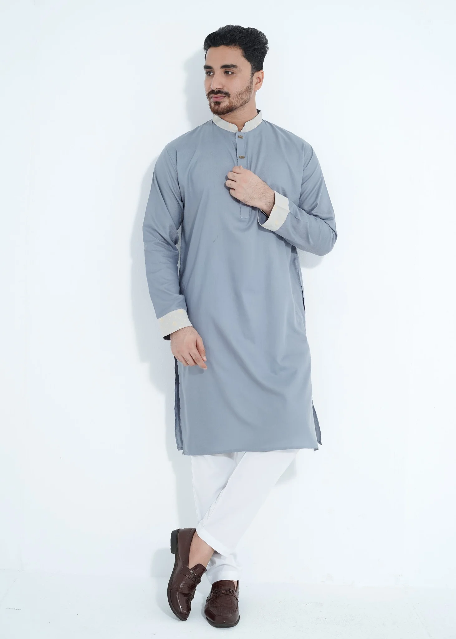 Royal Contrast Panjabi